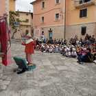 Festival internazionale della fiaba
con principi, fate, folletti e cantastorie Festival internazionale della fiaba
con principi, fate, folletti e cantastorie