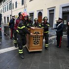 Terremoto a Firenze di 4.5: danni e scuole chiuse al Mugello. Sciame di 36 scosse. L'AV riparte. A Firenze 70 sfollati
