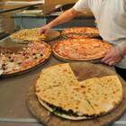 Ostuni, choc in pizzeria: bimbo rischia di soffocare, decisiva la manovra salvavita del titolare