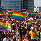 Stati Uniti, camion contro parata Pride in Florida: un morto. «Attacco a comunità Lgbt»