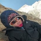 Scala l'Everest a 4 anni, Zara è la più giovane climber di sempre. Allenamento con camminate di 10 chilometri al giorno