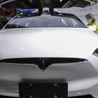 Tesla in calo dopo mossa Elon Musk