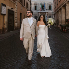 Matrimonio senza invitati, fuggono a Roma e si sposano in segreto: «Testimoni e fotografo, non ci serve altro»