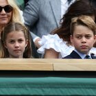 I principini George e Charlotte alla finale di Wimbledon: «Eleganza di famiglia». Sugli spalti con Kate e William