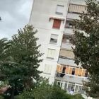 Napoli, uomo spara con il revolver dalla finestra di casa: bloccato dalla polizia