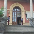 immagine Lavaggi del cervello e scosse elettriche ai bimbi: business horror degli affidi, 18 arresti. Bimba affidata a coppie di donne