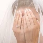 Sposa fugge durante il pranzo di matrimonio: «Mio marito è un mostro, ecco cosa mi ha fatto, chiedo il divorzio»