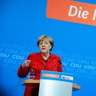 • Germania, Merkel si ricandida: “Difenderò i valori democratici”