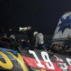 Inter-Napoli, scontri tra tifosi, quattro accoltellati e una persona investita