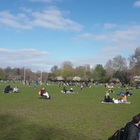 Covid, Londra rinasce: folla al parco e decessi praticamente azzerati