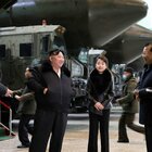 Figlia di Kim Jong Un nella fabbrica di lanciamissili