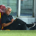 Roma, Mourinho: «Viña in dubbio, convoco Tripi. Santon? Non lo reintegro»