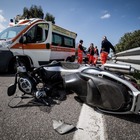 • Ambulanza soccorsi si scontra con uno scooter - Foto 