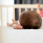 Malore improvviso nella notte, bambino di 5 mesi muore davanti ai genitori