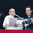 "Cliccate per pregare", Papa Francesco lancia con il tablet l'app "Click To Pray"