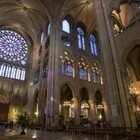 Notre Dame, nuovi arredi con vetrate: il progetto di restauro divide la Francia