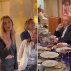 Berlusconi, Chiara Ferragni e Fedez: incontro al ristorante a Milano. L'ex premier: «Solo io più famoso di voi due»