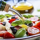Dieta mediterranea aiuta il cervello e combatte i disturbi cognitivi: lo dicono 45 studi