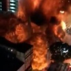 San Paolo, palazzo di 26 piani crolla dopo l'incendio: un morto, 150 pompieri all'opera tutta la notte