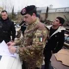 Esercito e Polizia Roma Capitale al campo rom di Via Salviati