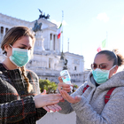 Coronavirus, fase 2, Roma e Lazio ripartono così: orari lunghi per bus e metro, set cinematografici blindati