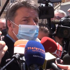 Renzi: «Bisogna combattere il virus non il vacciino»