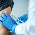Vaccino Covid, lettera di Arcuri alle Regioni: distribuzione partirà da ospedali e Rsa