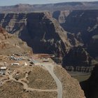 Grand Canyon, turista precipita da mille metri: stava scattando una foto