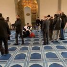Londra, muezzin accoltellato in una moschea a Regent's Park: aggressore arrestato