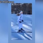 Belen Rodriguez è sensuale anche sugli sci