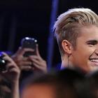 Justin Bieber nega i pettegolezzi: «Non ho cancellato i concerti per questioni religiose»