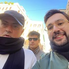 Tifoso incontra Mourinho in via del Corso