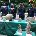 Roma, la polizia interviene per una lite e scopre reperti archeologici di inestimabile valore all’Appio