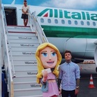 Volo Ferragnez, Fedez e gli invitati al matrimonio in Sicilia sull'aereo speciale di Alitalia