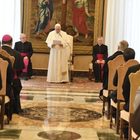 L'amico giornalista del Papa ipotizza, se mai si dovesse dimettere non si vestirà di bianco ma di nero