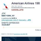American Airlines sospende i voli da e per Milano. I passeggeri bloccati all'imbarco: «L'equipaggio ha paura»