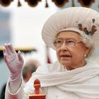 La Regina Elisabetta premia i suoi dipendenti: il bonus del 4% fa felice il suo staff