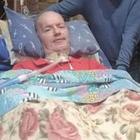 Piero, malato di Sla, sopravvive grazie a un ventilatore polmonare: «Quello di scorta vuole donarlo per la lotta al coronavirus»