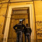 Roma, orrore a piazza Vittorio: donna morta da 3 mesi nascosta nella cassapanca