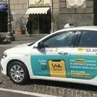 Taxi Napoli, la protesta dei tassisti: «Tariffe fisse insostenibili col traffico cittadino»