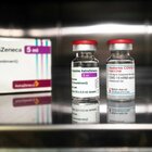 Vaccini, volontari under 60 per AstraZeneca: l'Aifa dice sì