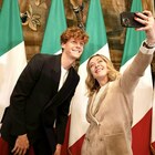 Sinner "eroe nazionale": l'incontro (e l'abbraccio) con Giorgia Meloni e i selfie con i dipendenti di Palazzo Chigi