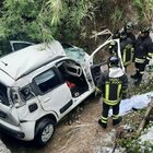 Incidente in Calabria, morti mamma Caterina e i figli di 13 e 11 anni. L'auto è finita in una scarpata