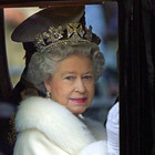 «La Regina Elisabetta ha sempre saputo di Camilla. Avrebbe preferito che Diana sposasse Andrea e non Carlo»
