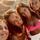 Toscana, ecco i selfie al mare per Maria Elena Boschi: diluvio di like