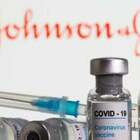 Vaccino Johnson & Johnson, vertigini e acufeni tra gli effetti collaterali. L'Ema: «Aggiornare il bugiardino»