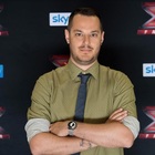 X Factor 12, Simone Ferrari è il nuovo direttore artistico: «Tommassini? Troppo anni '90». Ecco le novità della nuova edizione