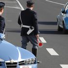 Corruzione: arrestati quattro agenti di polizia stradale
Corruzione: arrestati quattro agenti di polizia stradale