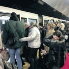 Rapinata e aggredita mentre aspetta la metro