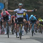 Tirreno-Adriatico: Alaphilippe vince a Chiusdino, Van Aert resta leader